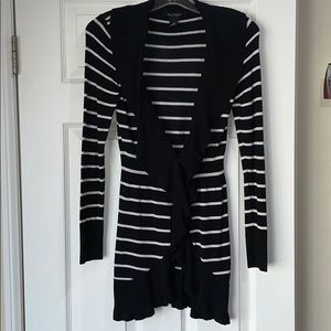 Scallop Trim Cardigan Sweater